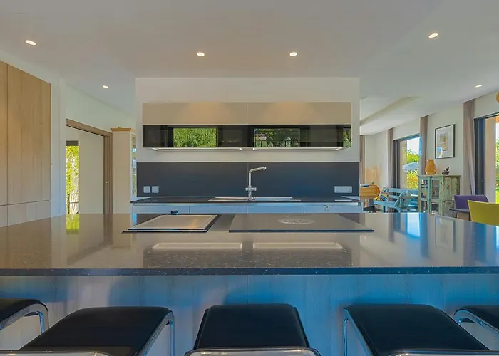 Holiday home House With Pool And Vineyards In *